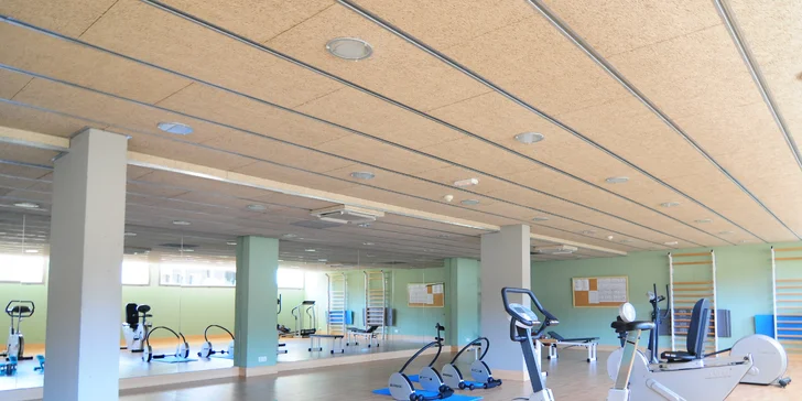 Rodinná dovolená na španělském pobřeží: 4* apartmány s polopenzí, bazén, animační program