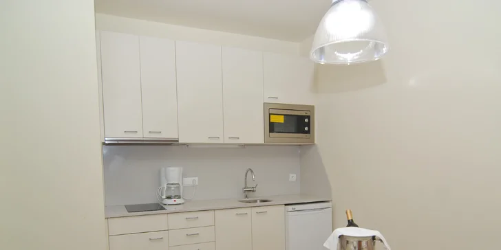 Rodinná dovolená na španělském pobřeží: 4* apartmány s polopenzí, bazén, animační program