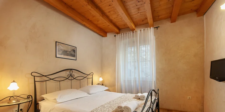 Nově zrekonstruovaný apartmán v Omiši přímo u písečné pláže pro 2–4 osoby
