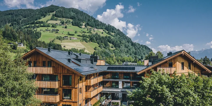 Nový wellness resort v Zell am See: bazén a sauny neomezeně, polopenze i karta výhod