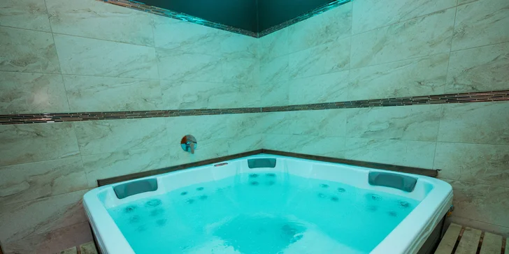 Až 4denní pohoda na koňské farmě u Liberce: snídaně či polopenze, wellness i farmářské zážitky
