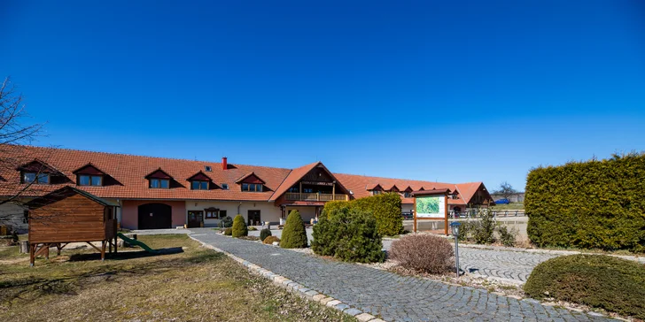Až 4denní pohoda na koňské farmě u Liberce: snídaně či polopenze, wellness i farmářské zážitky