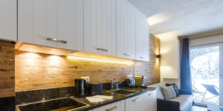 Dovolená v Saalbachu: moderní 4* apartmány v alpském stylu, snídaně, karta výhod