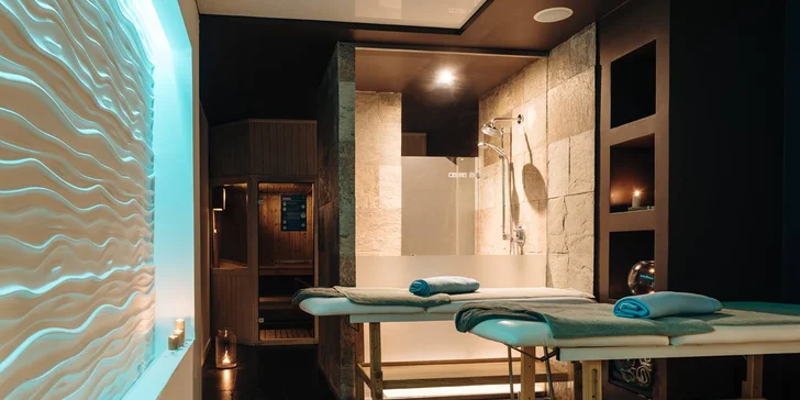 Moderní hotel v centru Gdaňsku, přímo u řeky a starého jeřábu: snídaně a neomezeně sauna