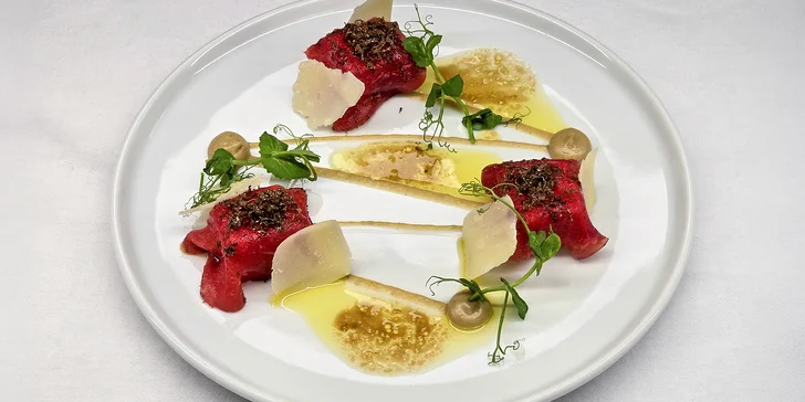 Tříchodové obědové menu od michelinského šéfkuchaře Sabatelliho pro dva