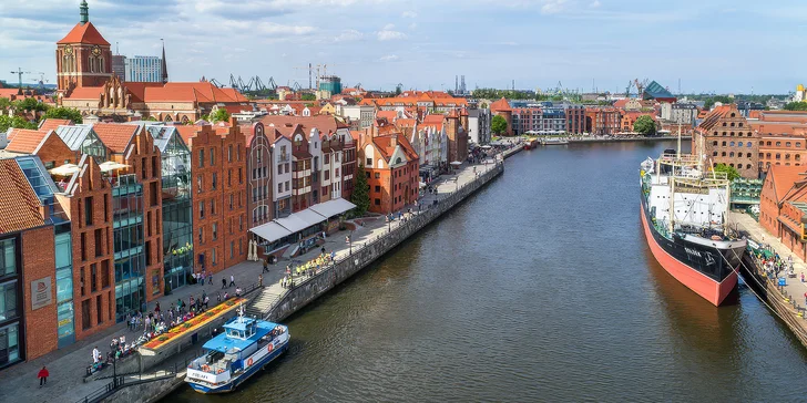 Moderní hotel v centru Gdaňsku, přímo u řeky a starého jeřábu: snídaně a neomezeně sauna
