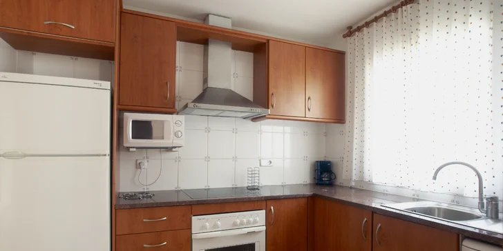 Španělská Costa Brava: příjemný hotel kousek od pláže a neomezeně bazén