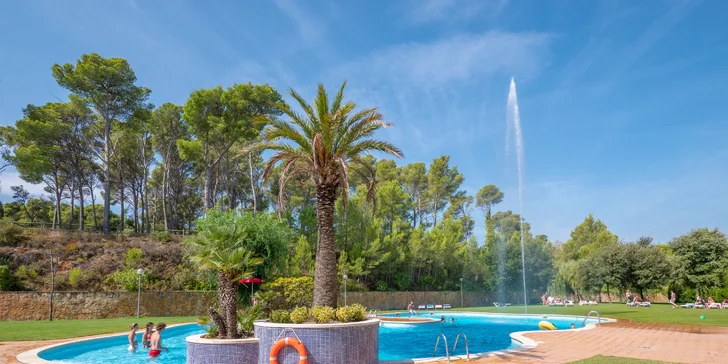 Španělská Costa Brava: příjemný hotel kousek od pláže a neomezeně bazén