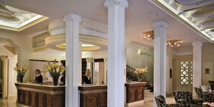 Termální lázně u Padovy: Hotel Terme Palace Meggiorato**** s polopenzí a vstupem do lázní