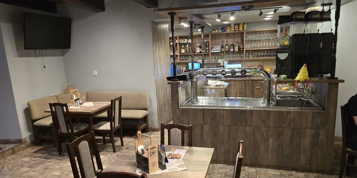 Vepřové koleno pečené 36 hod. i s pivem Radegast 12° pro 1 nebo 2 osoby