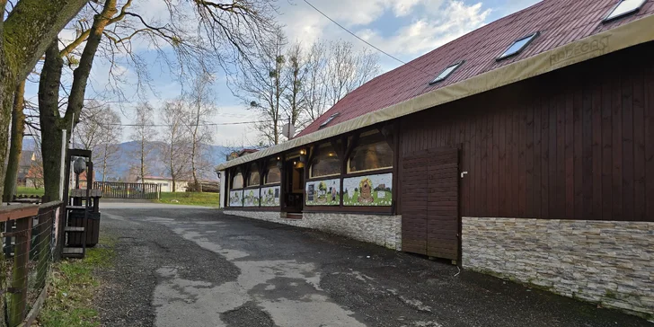 Vepřové koleno pečené 36 hod. i s pivem Radegast 12° pro 1 nebo 2 osoby