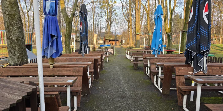 Vepřové koleno pečené 36 hod. i s pivem Radegast 12° pro 1 nebo 2 osoby