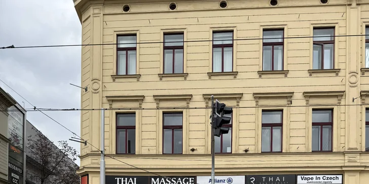Párová aroma masáž v thajském salonu na Smíchově i balíček s následnou relaxací a občerstvením