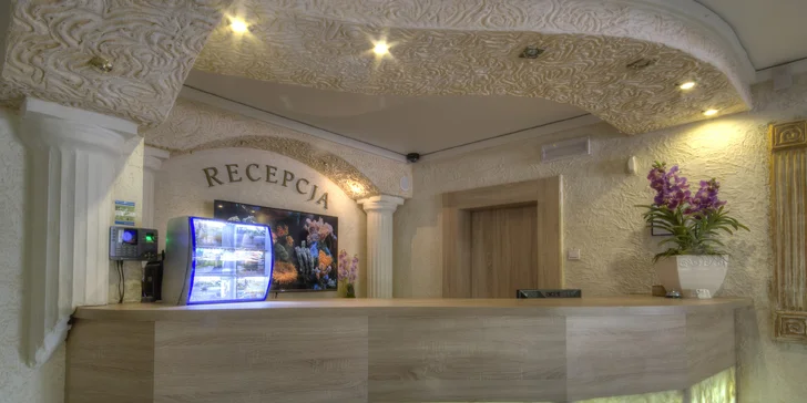 Dovolená u Mazruských jezer: 3* hotel přímo u promenády, strava, neomezeně sauny
