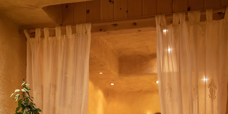 Boutique hotel v Zell am See: wellness s přírodním jezírkem, polopenze i karta výhod