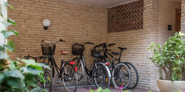 Apartmány na španělském pobřeží Costa Dorada: bazén a terasa, pláž 50 metrů