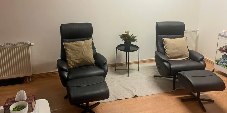 Thajská masáž olejová i aromaterapeutická: záda, ramena či celé tělo, 60–90 min.