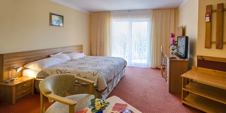 Dovolená u Mazruských jezer: 3* hotel přímo u promenády, strava, neomezeně sauny