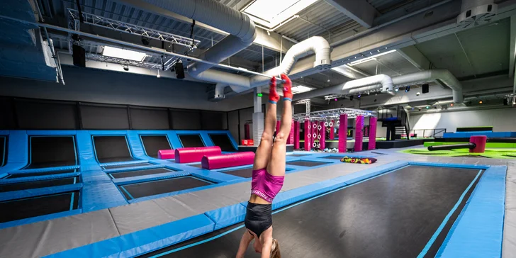 Vstup do trampolínového parku Toboga JUMP! na 60, 90 nebo 120 min.