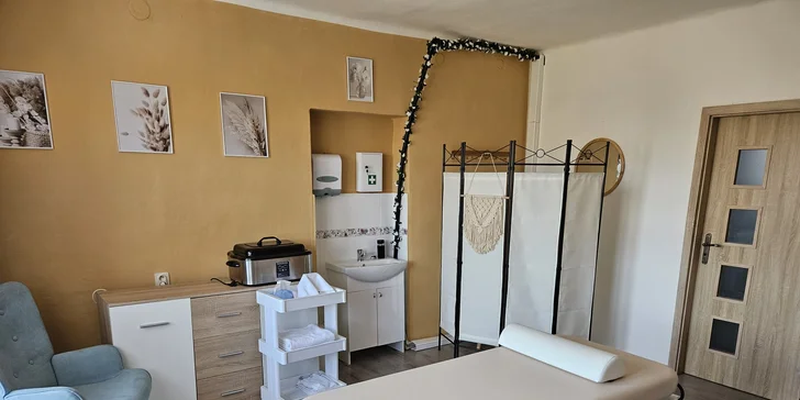 Masáž horkými lávovými kameny: záda, ruce i celé tělo, až 90 min.