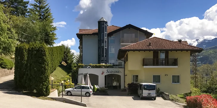 Italské termální lázně Levico: hotel s polopenzí a bazénem, degustace ve vinařství