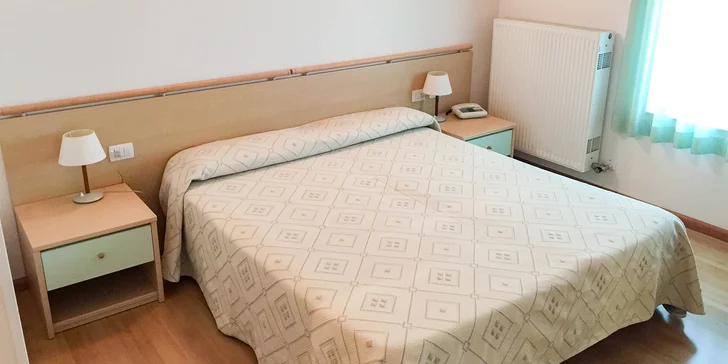 Italské termální lázně Levico: hotel s polopenzí a bazénem, degustace ve vinařství