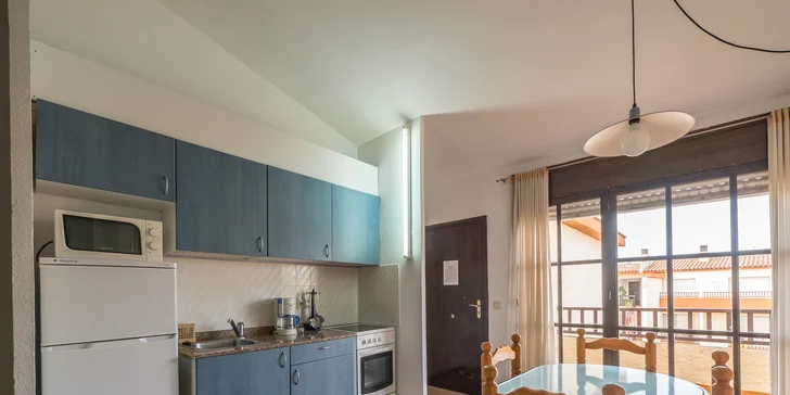 Apartmány na španělském pobřeží Costa Brava: s kuchyňkou, bazénem a 500 metrů od pláže