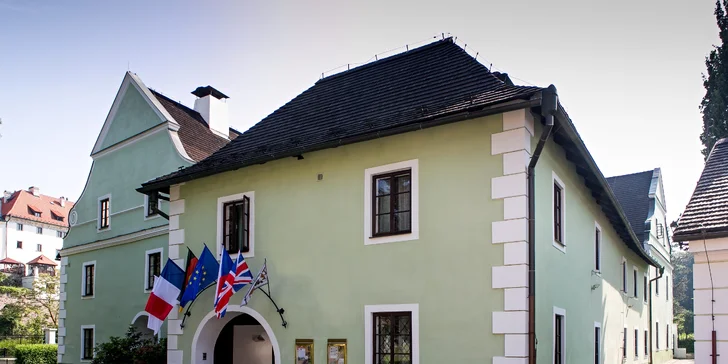 Romantický pobyt v centru Českého Krumlova: Ubytování s polopenzí a možností wellness