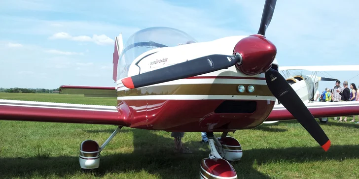 Staňte se na chvíli pilotem: až 40 min. řízení sportovního letounu