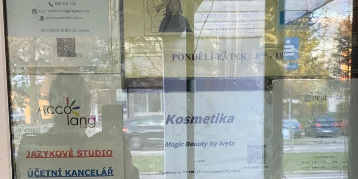 Liftingová masáž obličeje nebo kosmetické ošetření pleti pro ženy i muže