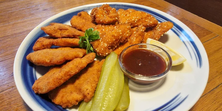 Masová hostina na Smíchově: burger menu, žebra, krkovice a křídla i stripsy a řízečky
