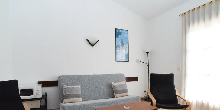 Apartmány na španělském pobřeží Costa Brava: s kuchyňkou, bazénem a 500 metrů od pláže