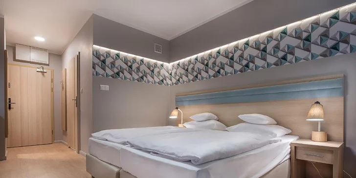 Historický hotel ve Svinoústí: elegantní interiéry, neomezený wellness a snídaně, polopenze či plná penze