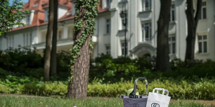 Historický hotel ve Svinoústí: elegantní interiéry, neomezený wellness a snídaně, polopenze či plná penze