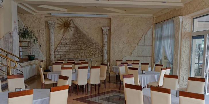 Dovolená u Mazruských jezer: 3* hotel přímo u promenády, strava, neomezeně sauny
