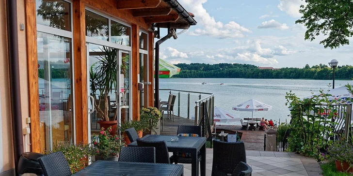 Dovolená u Mazruských jezer: 3* hotel přímo u promenády, strava, neomezeně sauny