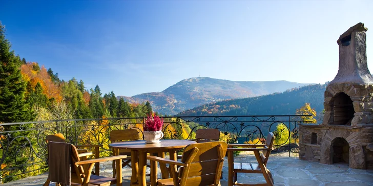5* resort v polských Beskydech: pobyt až pro 6 osob s jídlem, bazénem, vířivkou i saunou, akce 2 děti zdarma