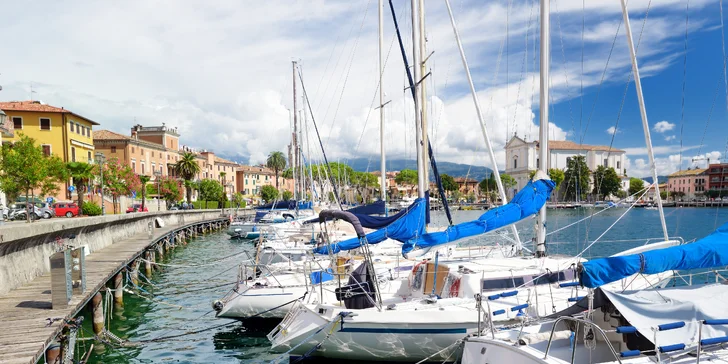 Dovolená v Itálii u jezera Lago di Garda: hotel s bazénem v olivovém háji