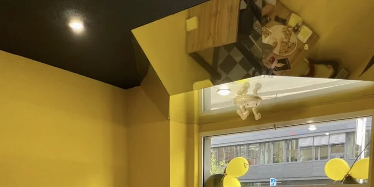 40cm pizza dle výběru, dip a osvěžující nápoj pro 1 nebo 2 osoby