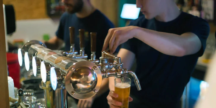 Kemp na Liberecku se super zázemím: stany, mobilhomy i rekreační domy, bazén, spousta zábavy i restaurace
