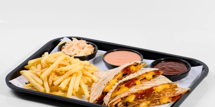 Shawarma, falafel, arayes či denní specialita v restauraci Safir