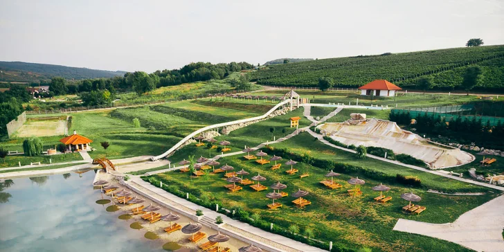 Pobyt v centru maďarského Egeru: snídaně či polopenze a vstup do lázní