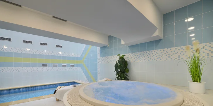 Pobyt v Hluboké nad Vltavou s polopenzí i wellness: hotel pod zámkem v blízkosti golfu