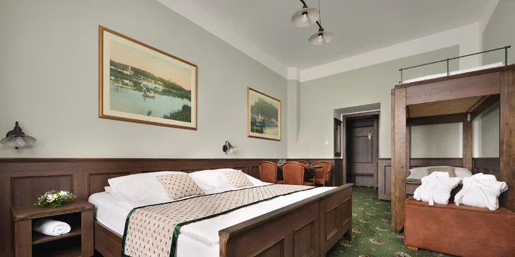 Pobyt v Hluboké nad Vltavou s polopenzí i wellness: hotel pod zámkem v blízkosti golfu