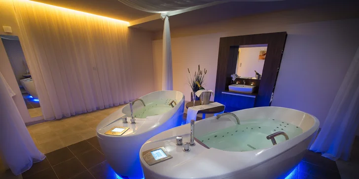 Luxusní pobyt v Hluboké nad Vltavou: 5* hotel u zámku s wellness a jídlem