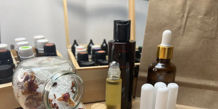 Čtyřhodinový workshop aromaterapie v praxi, vč. výroby vlastní aromaterapeutické soli, sprchového oleje i osobního parfému