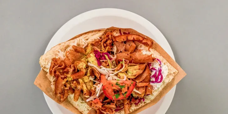 Dürüm, döner i falafel i talíř s hranolky: otevřené vouchery na 200 Kč