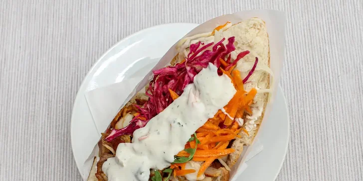 Dürüm, döner i falafel i talíř s hranolky: otevřené vouchery na 200 Kč