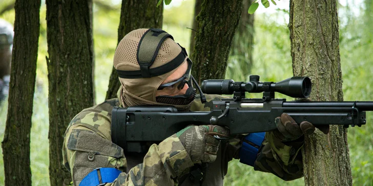 Veřejný airsoft: vstup na sdílenou hru pro 1–7 osob nebo soukromý pronájem
