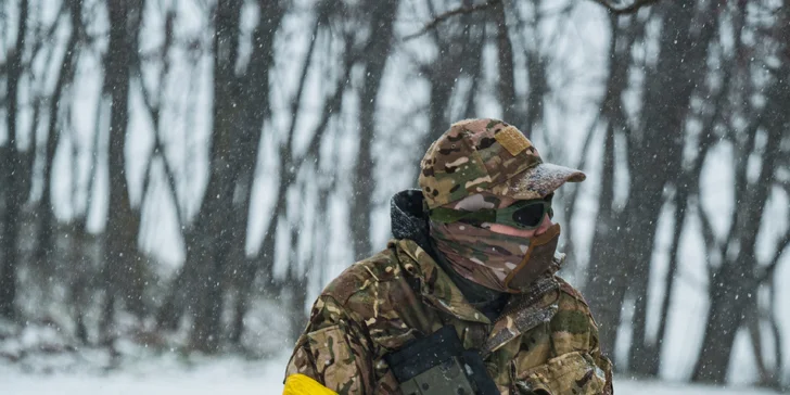 Veřejný airsoft: vstup na sdílenou hru pro 1–7 osob nebo soukromý pronájem